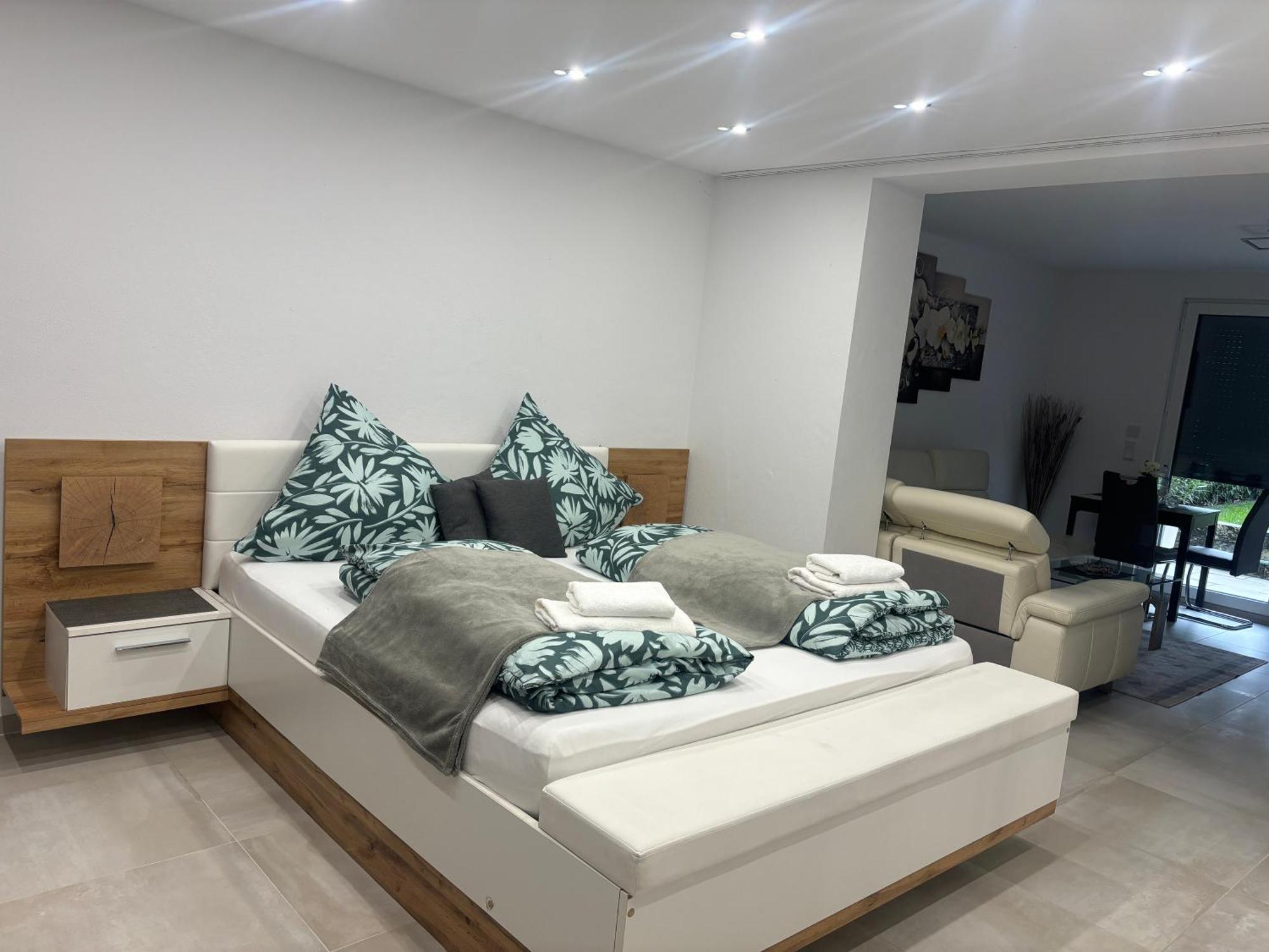 Lenti Duesseldorfer Apartment'S Екстериор снимка